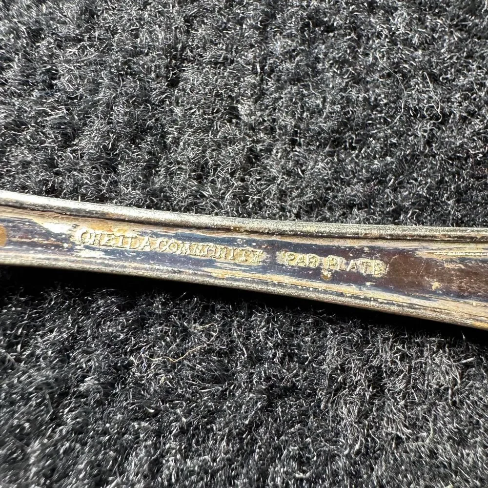 Antique Oneida Community Par Plate Silver Plated Replacement Teaspoon Ornate VTG